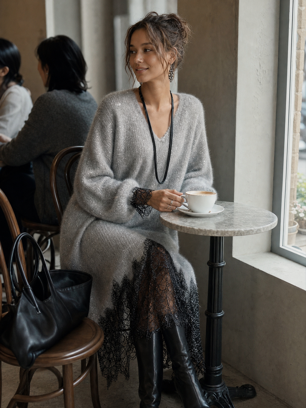 Sedona | Vestido Midi de Punto Gris Brillante con Bajo de Encaje