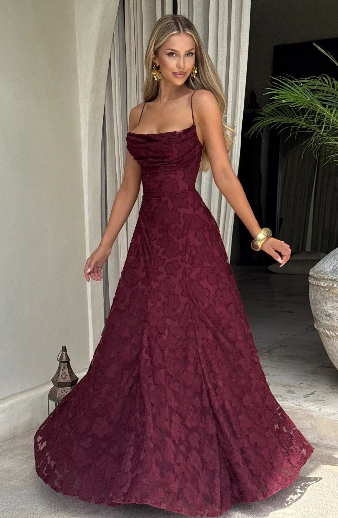 FRANCIS | Maxi vestido con silueta elegante