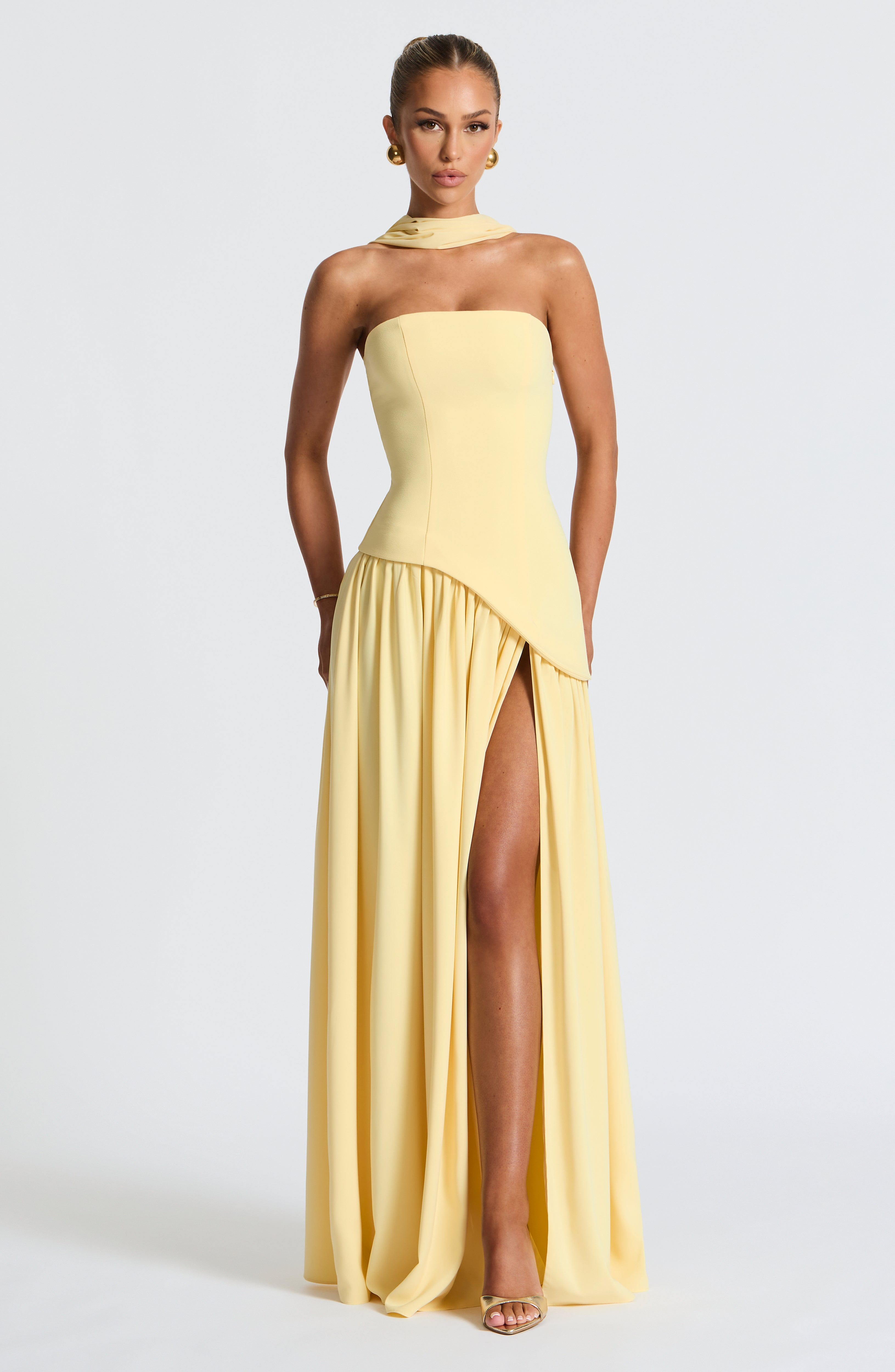 Vestido Maxi Sin Tirantes para Mujer con Abertura Alta y Cintura Asimétrica